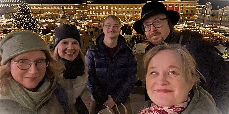 AVOTT-sihteeristö joulutorilla. 